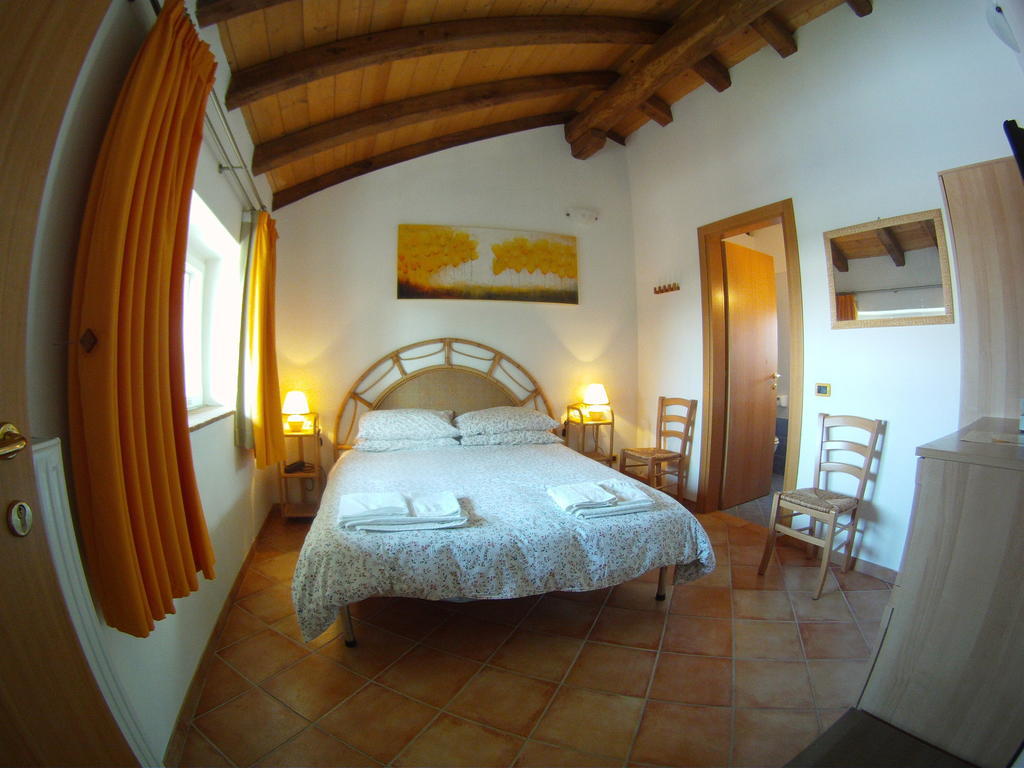 Al Campo Di Sotto Bed & Breakfast Buia Экстерьер фото