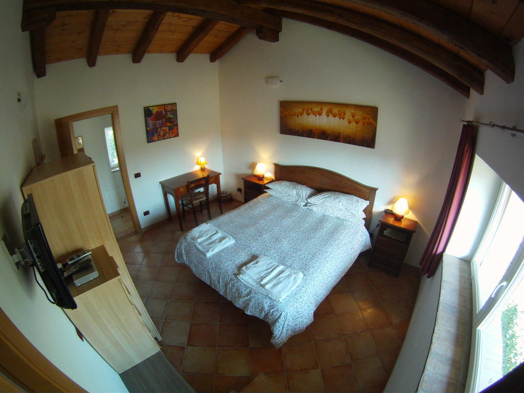 Al Campo Di Sotto Bed & Breakfast Buia Экстерьер фото